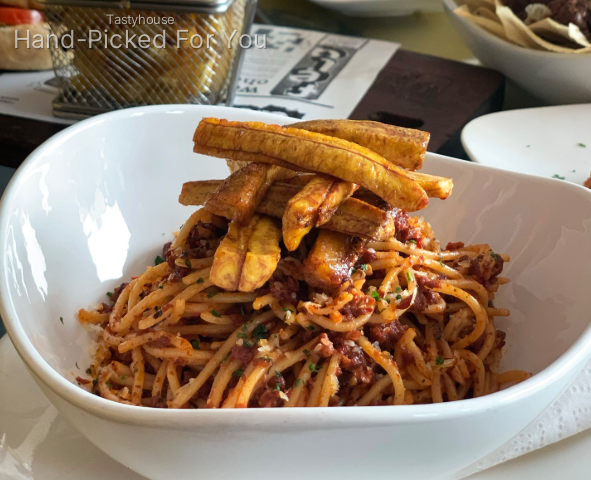 Naija Spaghetti Bolognese with Fried Plantain