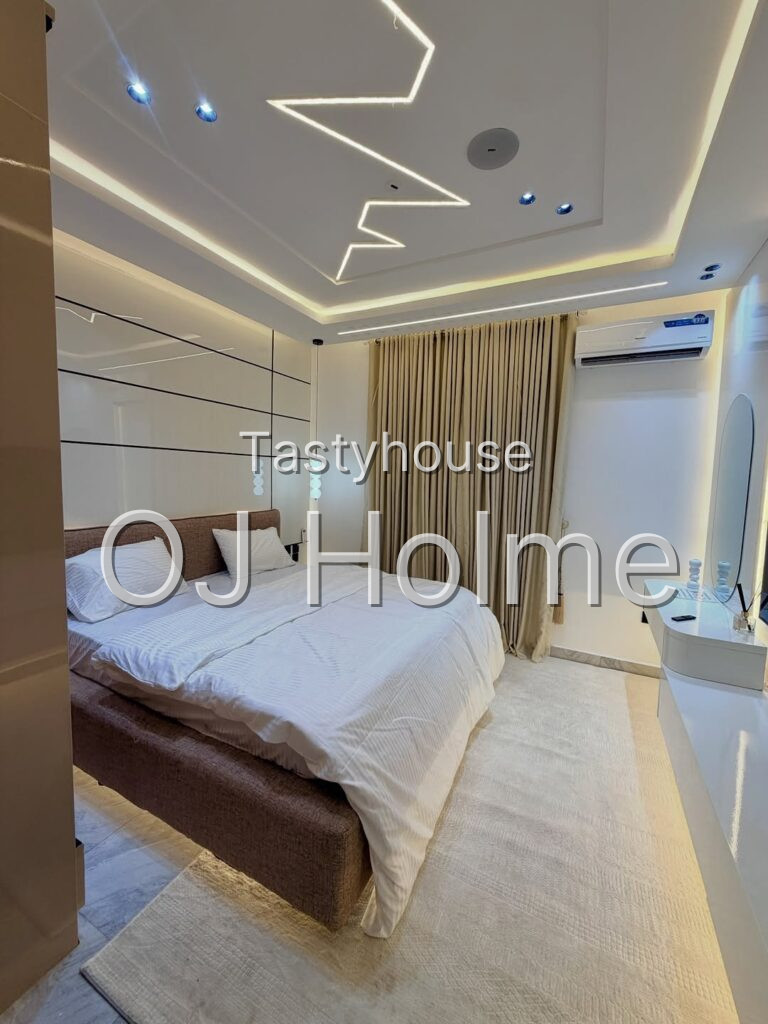 5 Bedroom Duplex