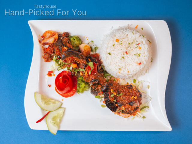 White Rice with Peppered Snail