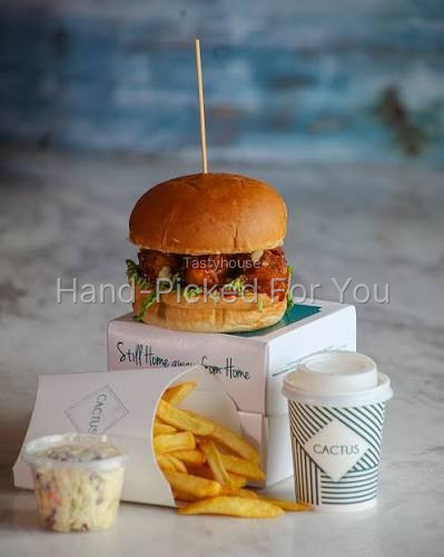 Mac & Beef Burger with Loaded BBQ Bacon Fries