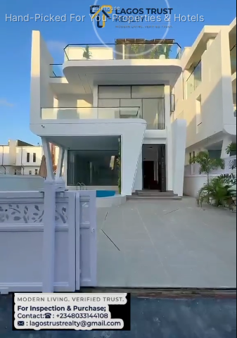 5-Bedroom Detached House with BQ, Pool & Cinema
