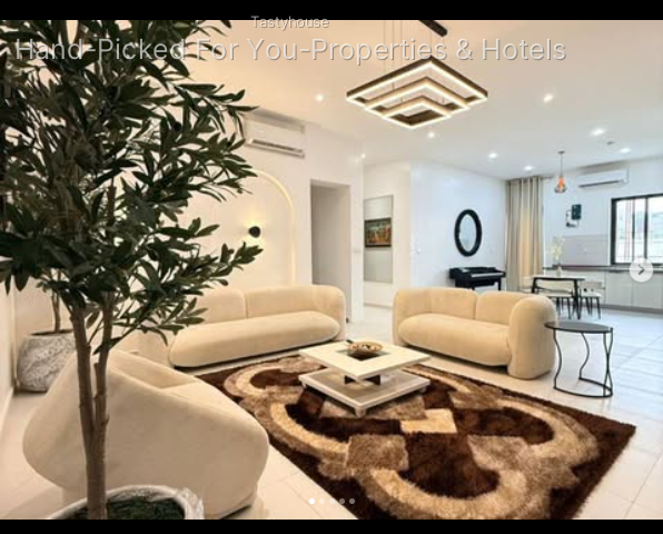 Fully Furnished 2-Bedroom Apartment
