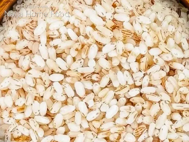 🍚 Freshly Boiled Ofada Rice in Lagos & Abuja