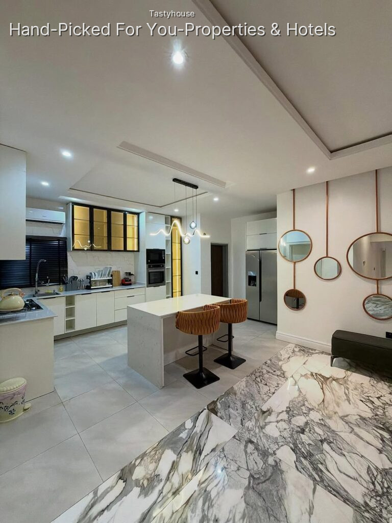 SPACIOUS TWO (2) BEDROOM APARTMENT