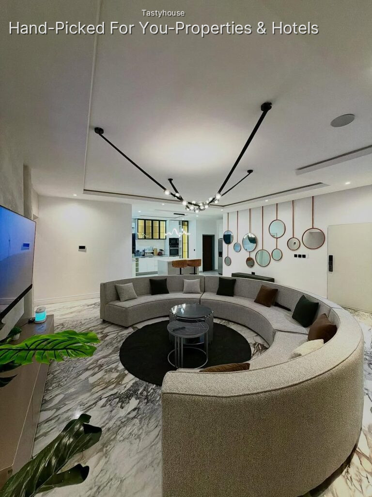 SPACIOUS TWO (2) BEDROOM APARTMENT