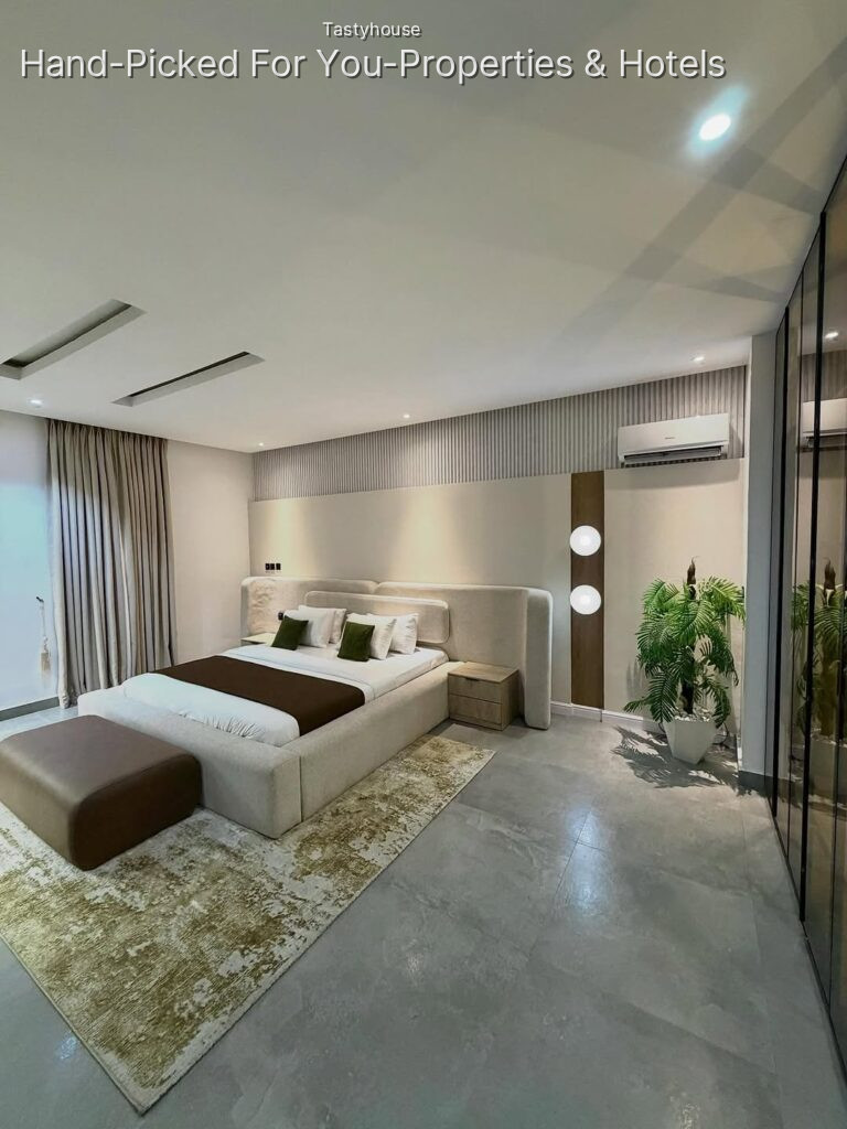 SPACIOUS TWO (2) BEDROOM APARTMENT