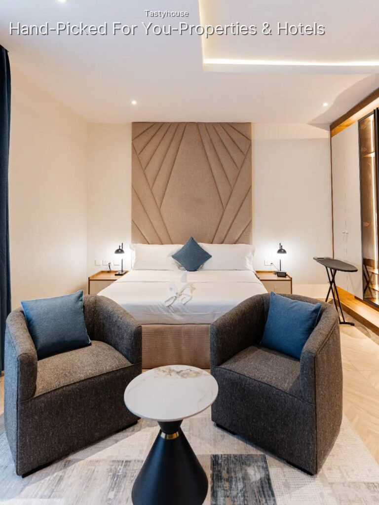 Service Apartment