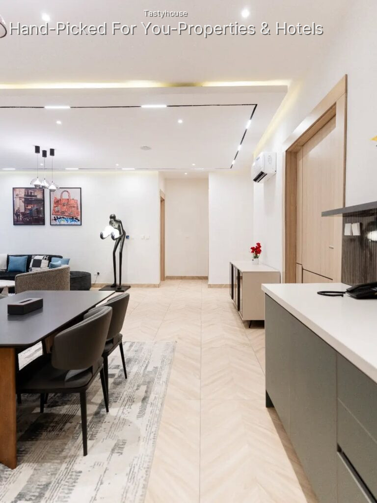 Service Apartment