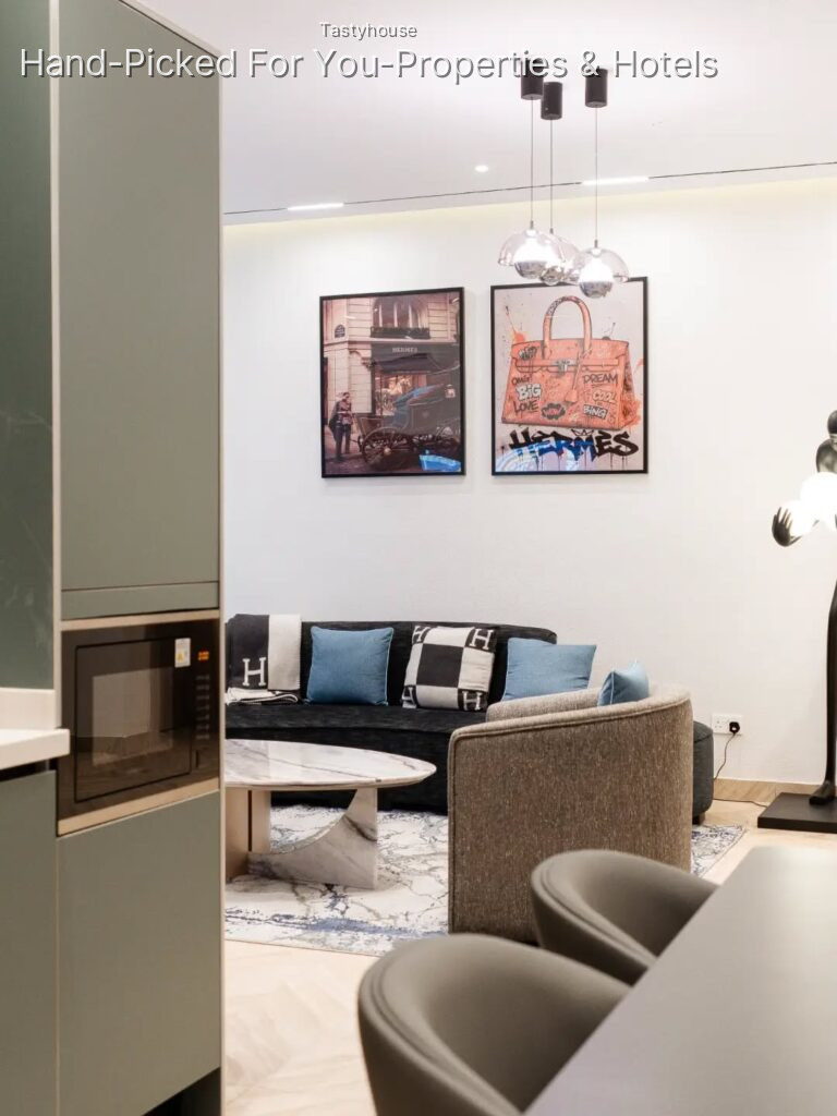 Service Apartment