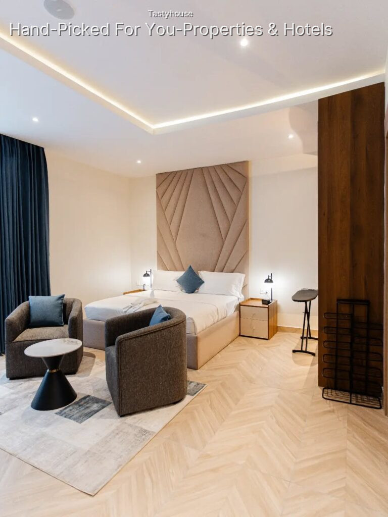 Service Apartment