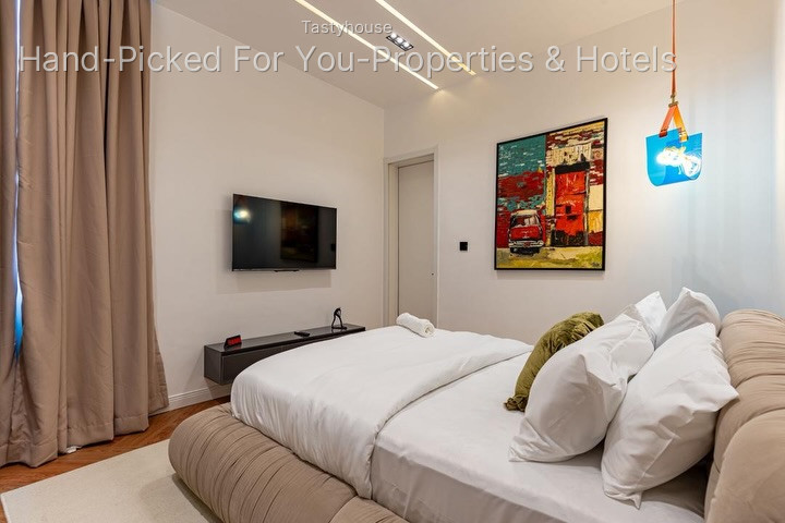 2 Bedroom Apartments