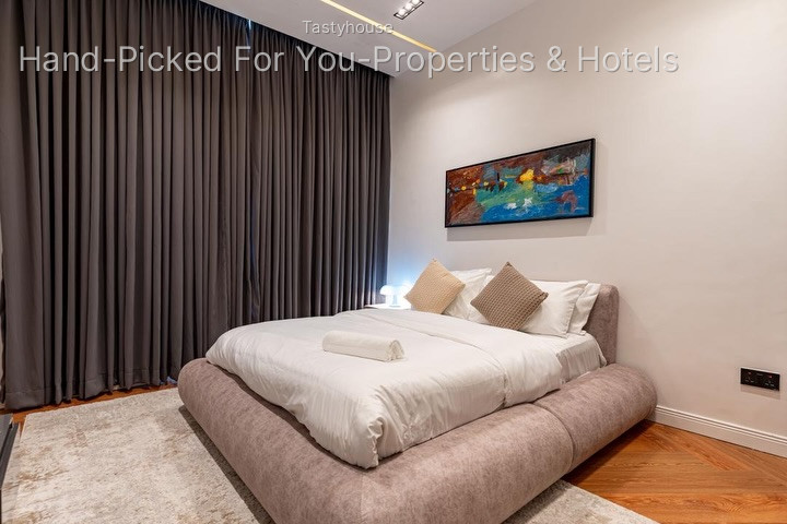 2 Bedroom Apartments