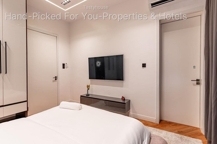2 Bedroom Apartments