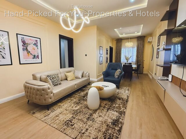 3, and 2 bedrooms Apartment