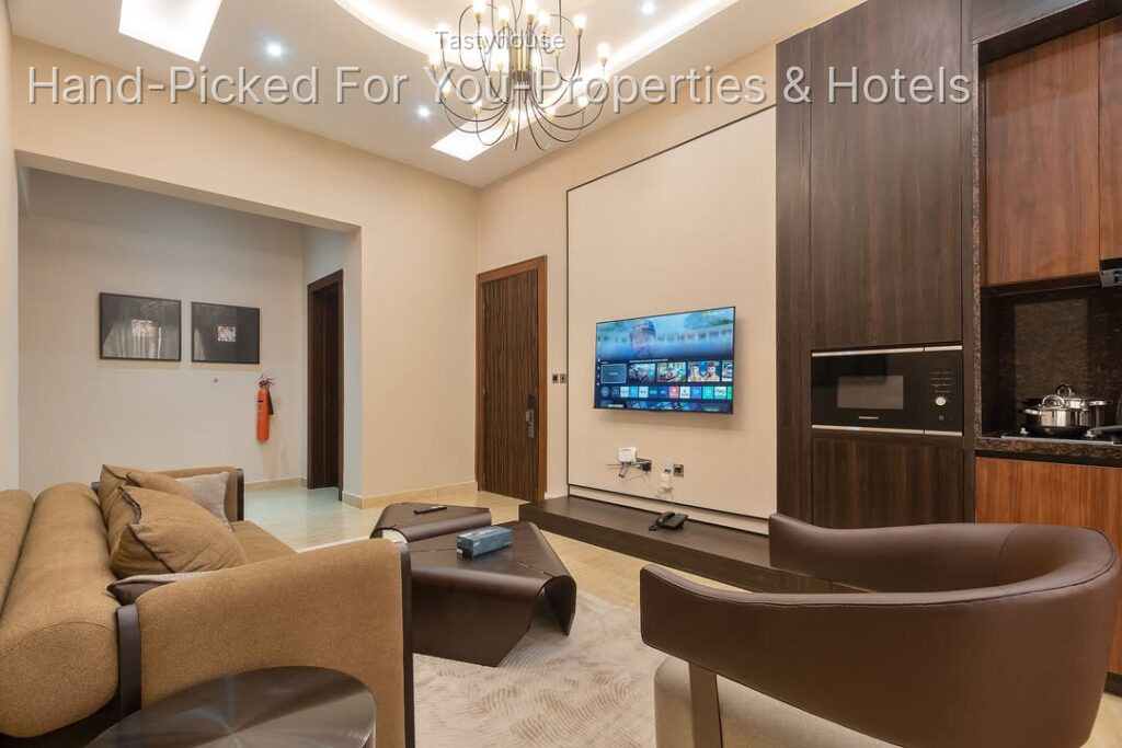 3 Bedroom Apartments