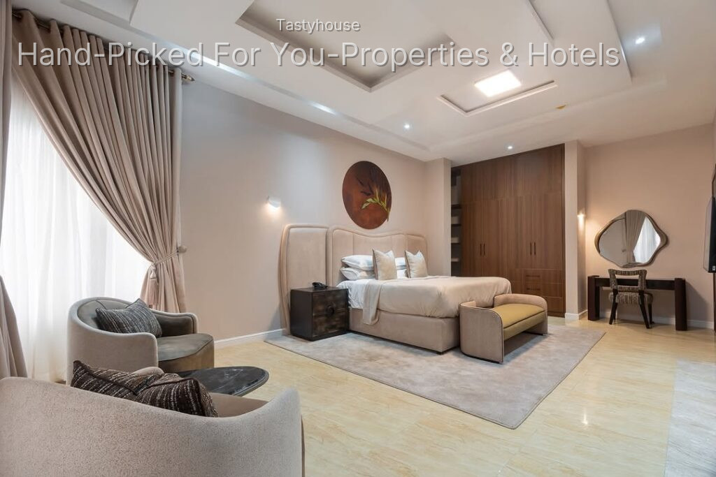 3 Bedroom Apartments