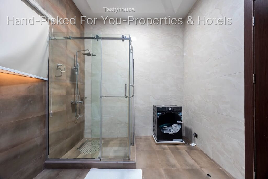 3 Bedroom Apartments