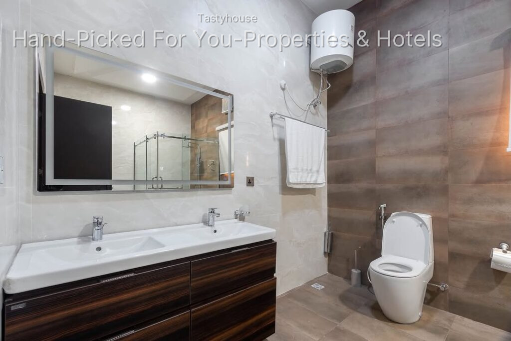 3 Bedroom Apartments