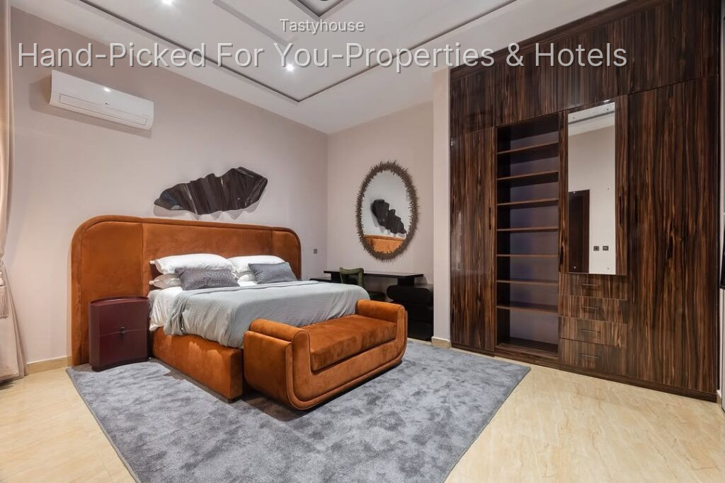 3 Bedroom Apartments