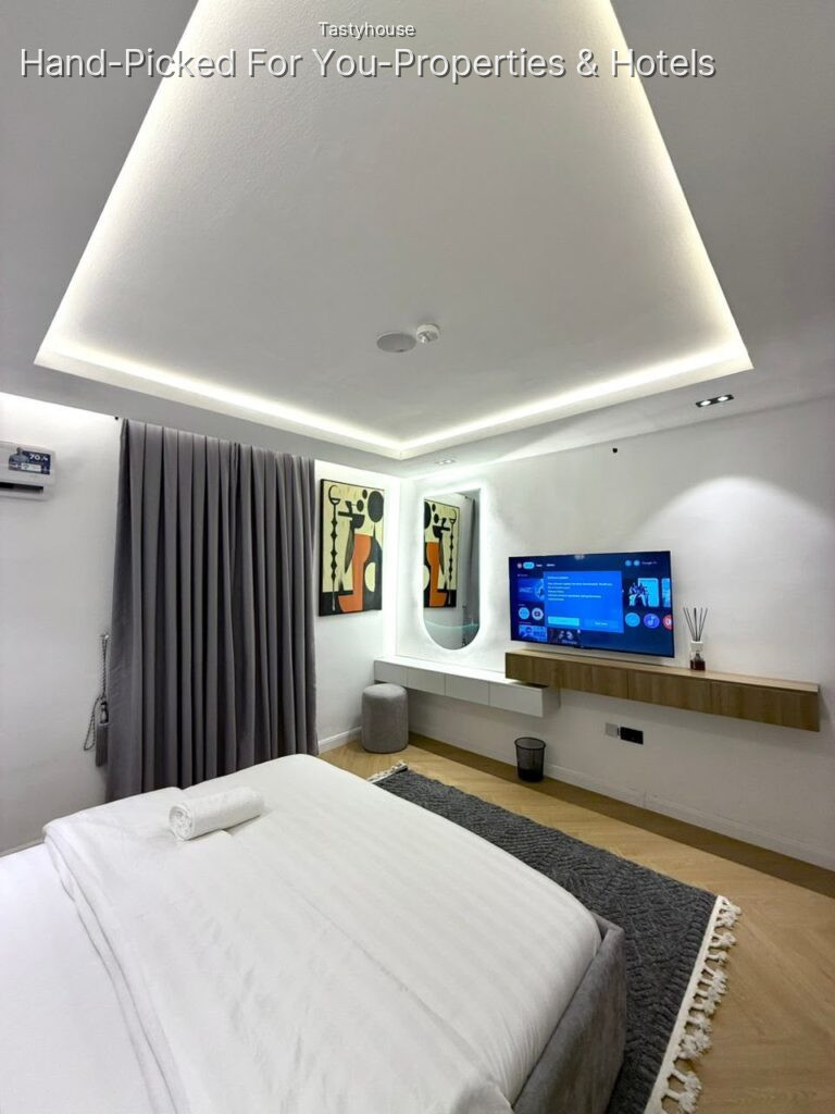 2 And 1 Bedroom Apartments