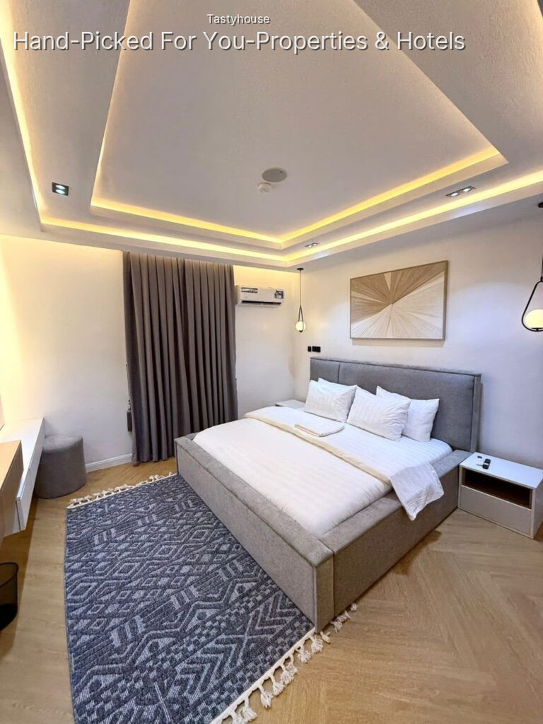2 And 1 Bedroom Apartments