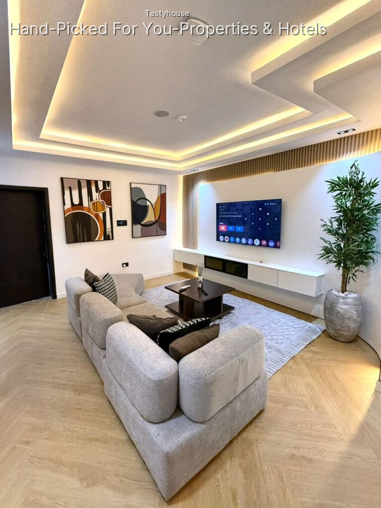 2 And 1 Bedroom Apartments