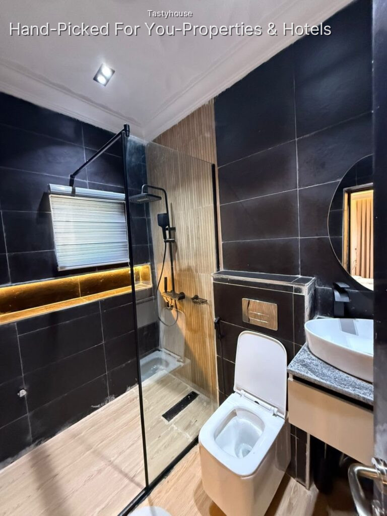 2 And 1 Bedroom Apartments