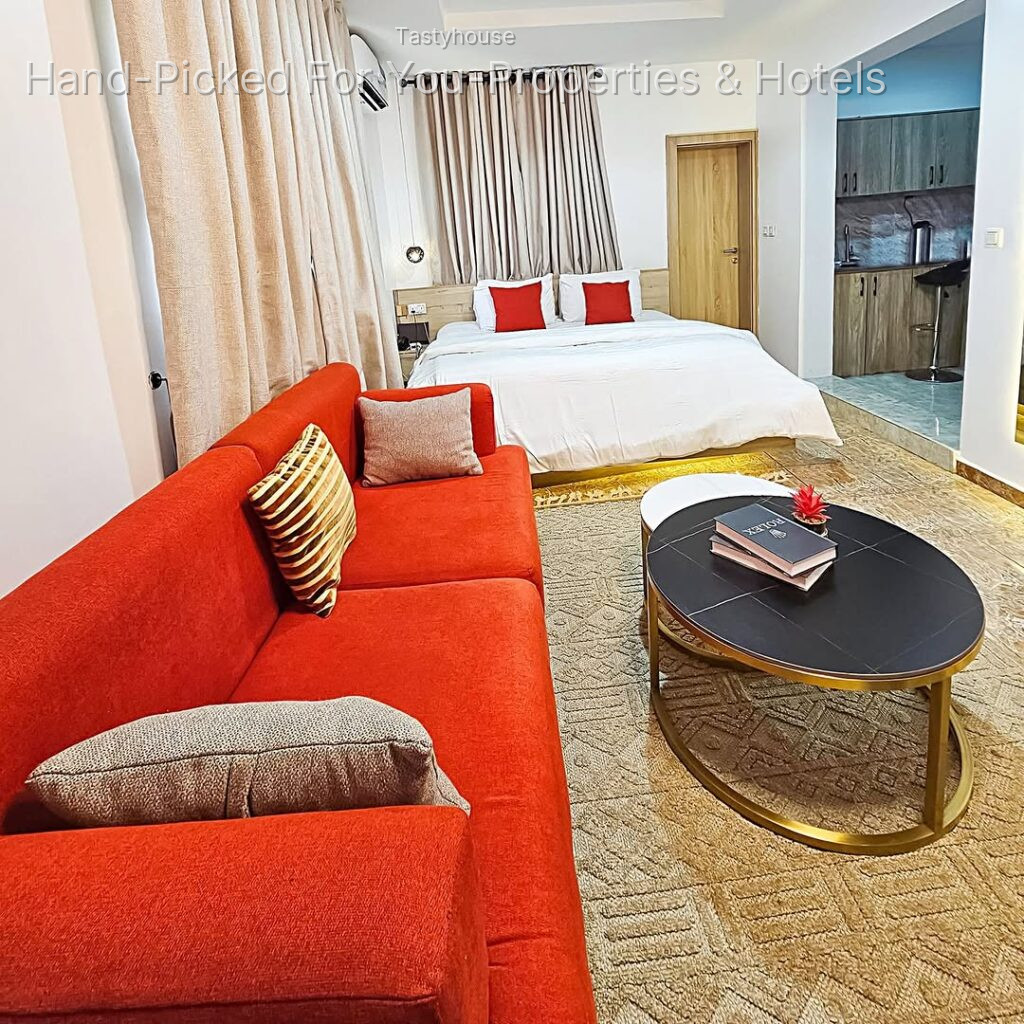 Service Apartment