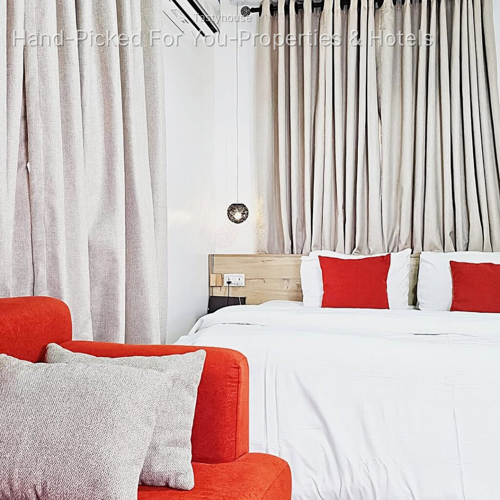 Service Apartment