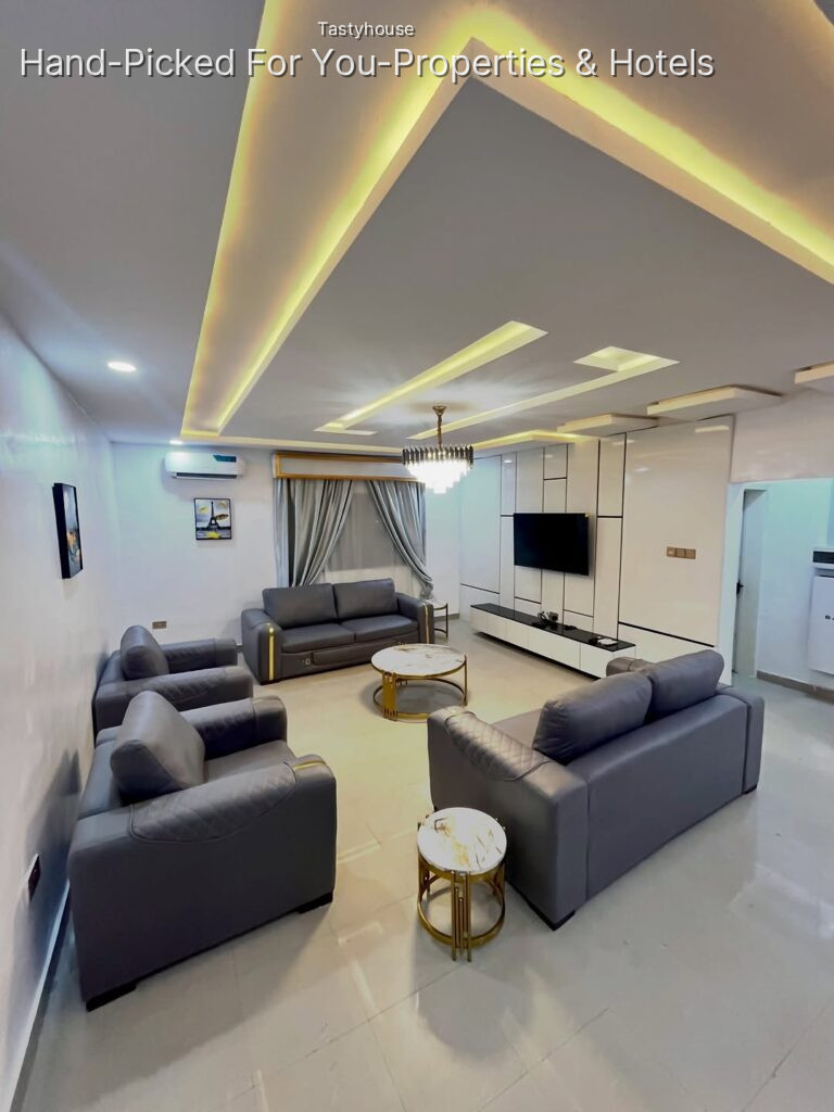 2 Bedroom Apartments