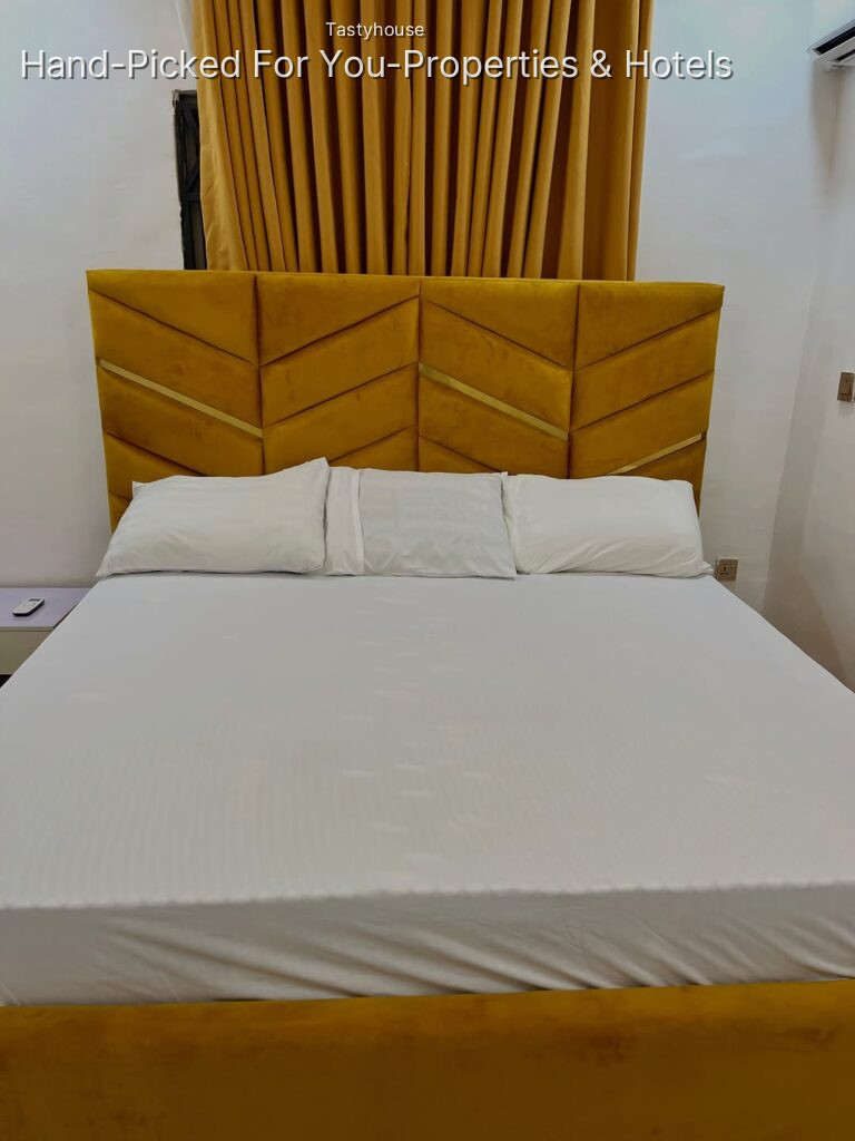2 Bedroom Apartments