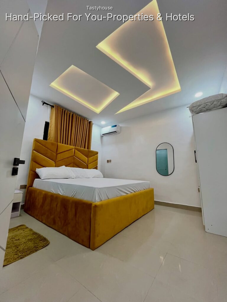 2 Bedroom Apartments