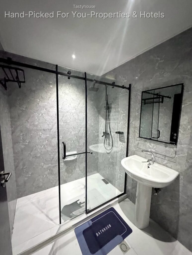 3 Bedroom Apartments