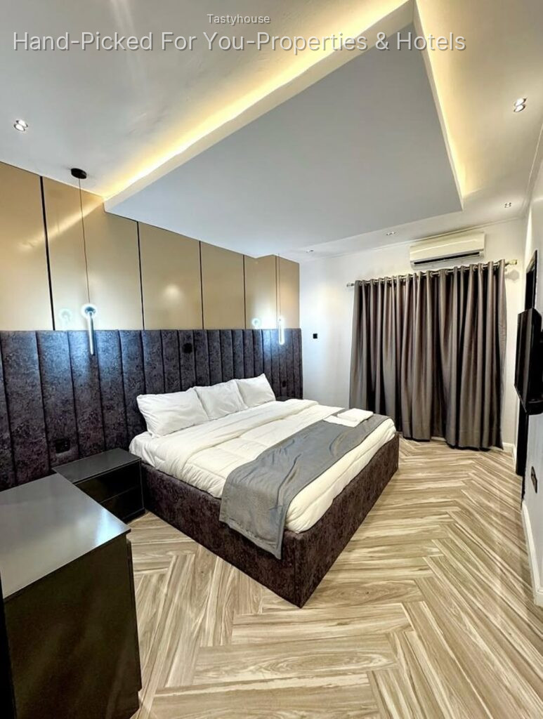 3 Bedroom Apartments