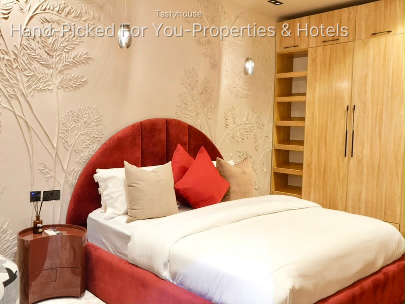 3 Bedroom Apartments