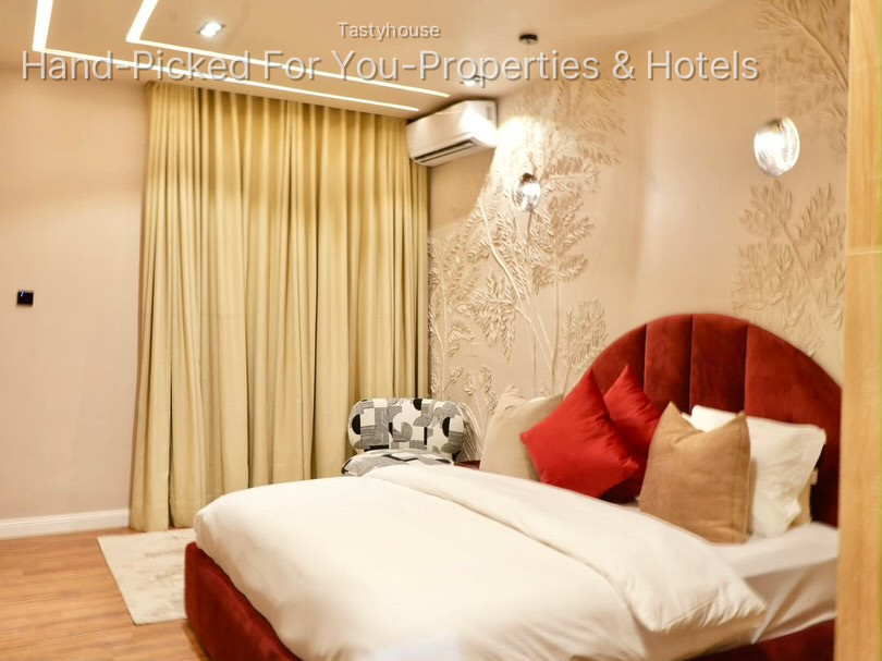 3 Bedroom Apartments