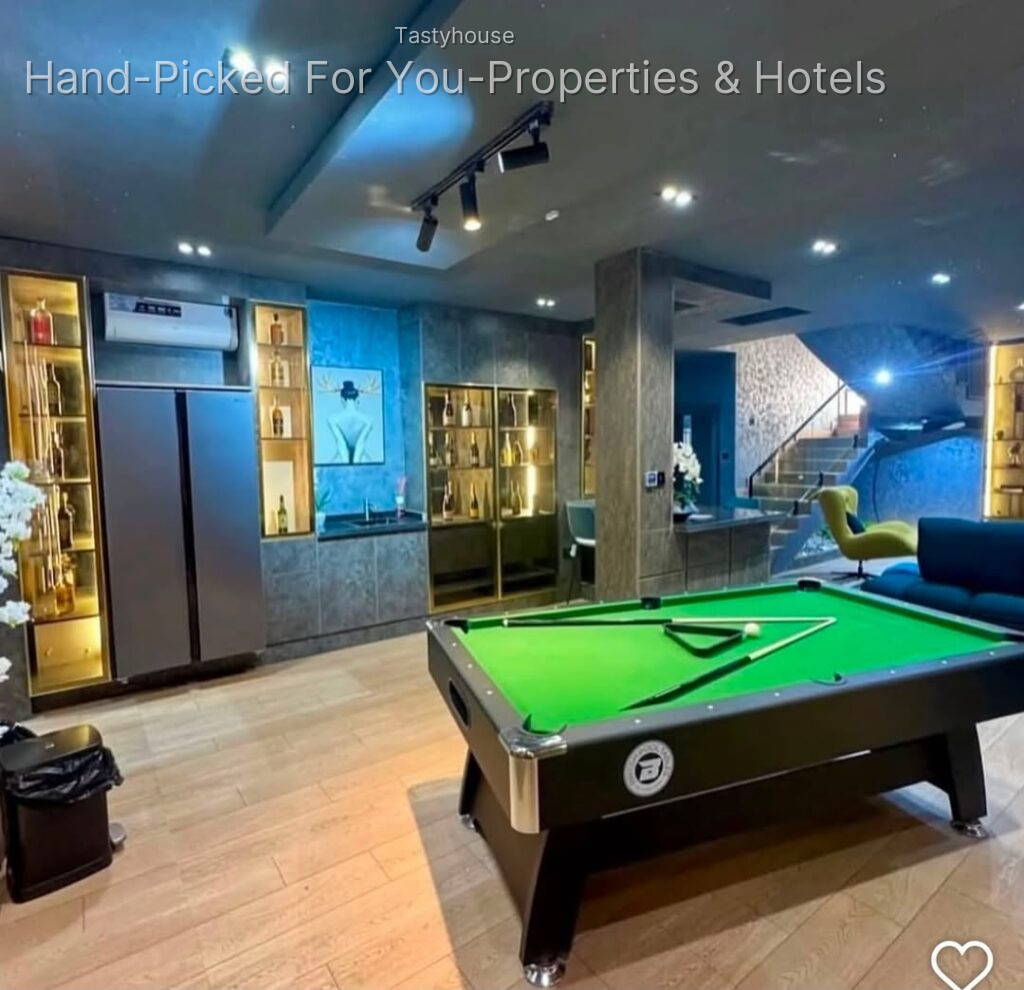 3 BEDROOM APARTMENT