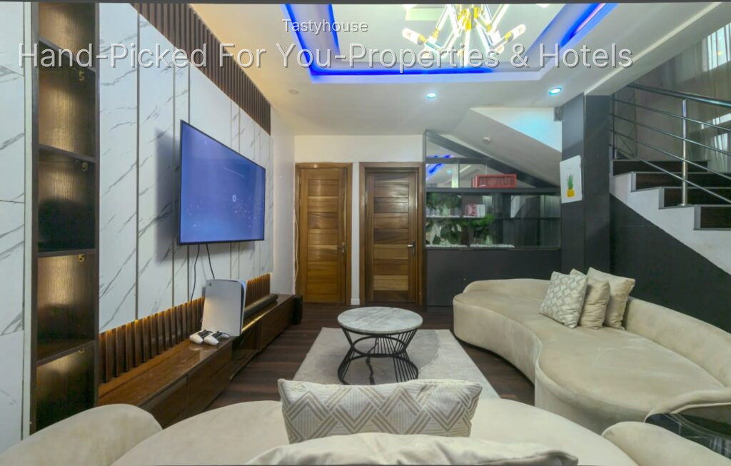 2 Bedroom Apartments