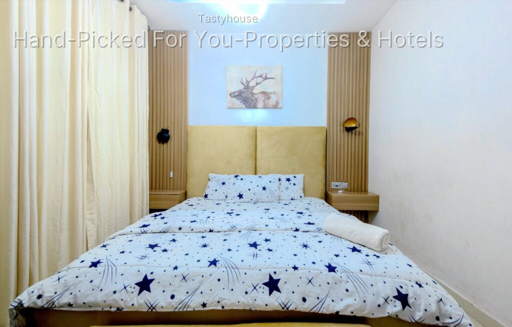 2 Bedroom Apartments