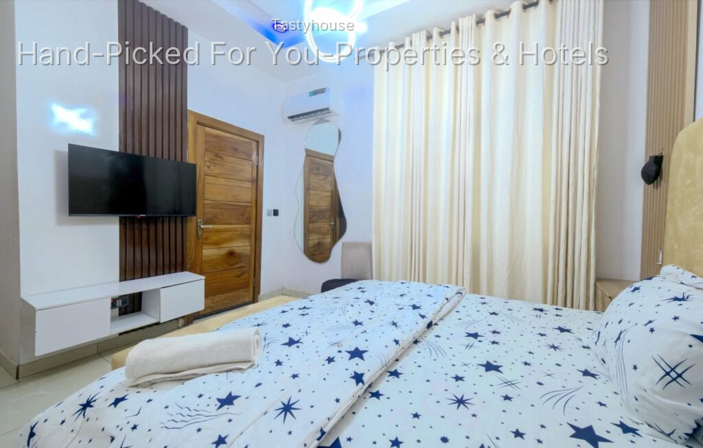 2 Bedroom Apartments