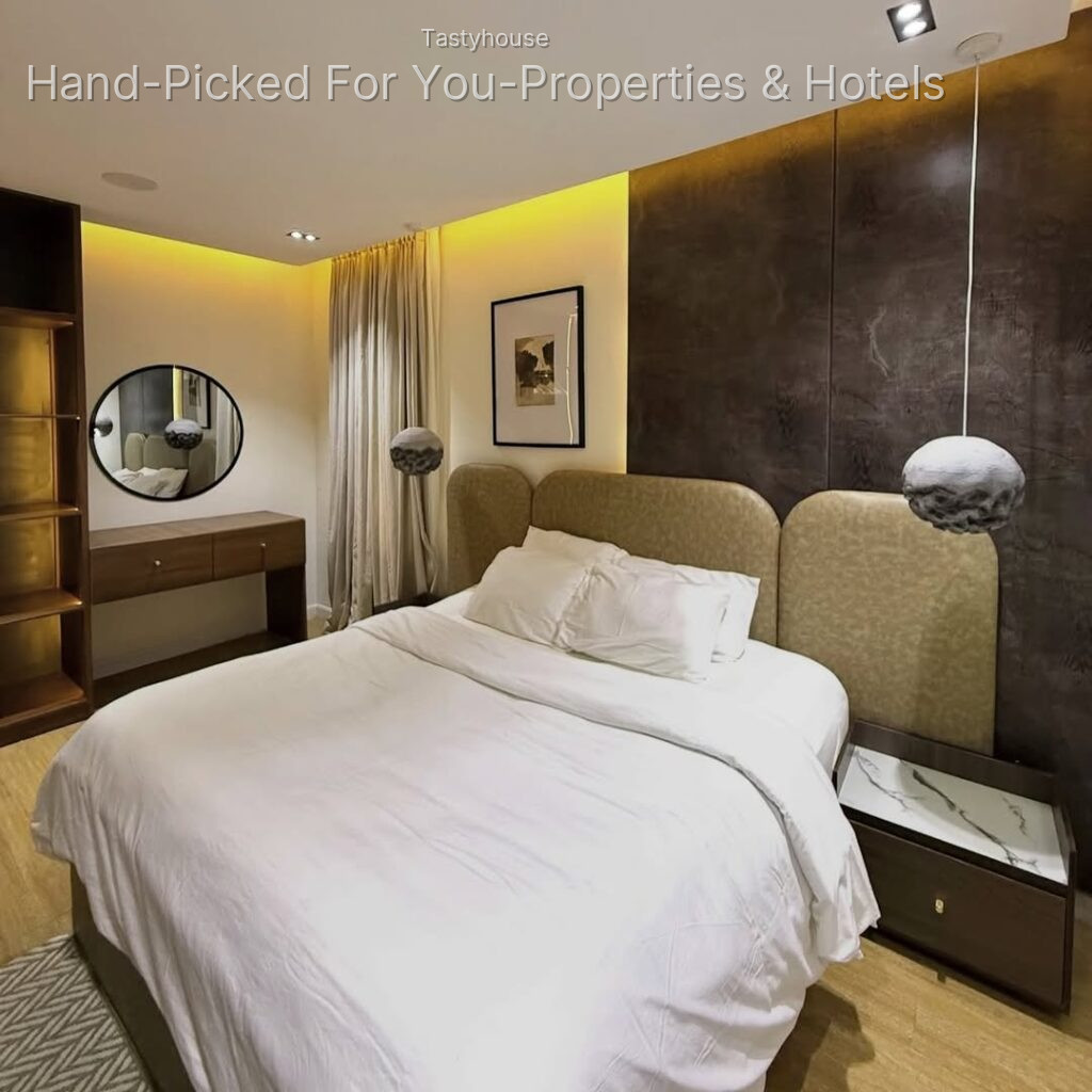 EXQUISITELYFURNISHED 2 BEDROOM APARTMENT