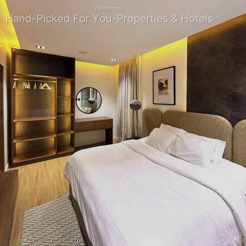 EXQUISITELYFURNISHED 2 BEDROOM APARTMENT