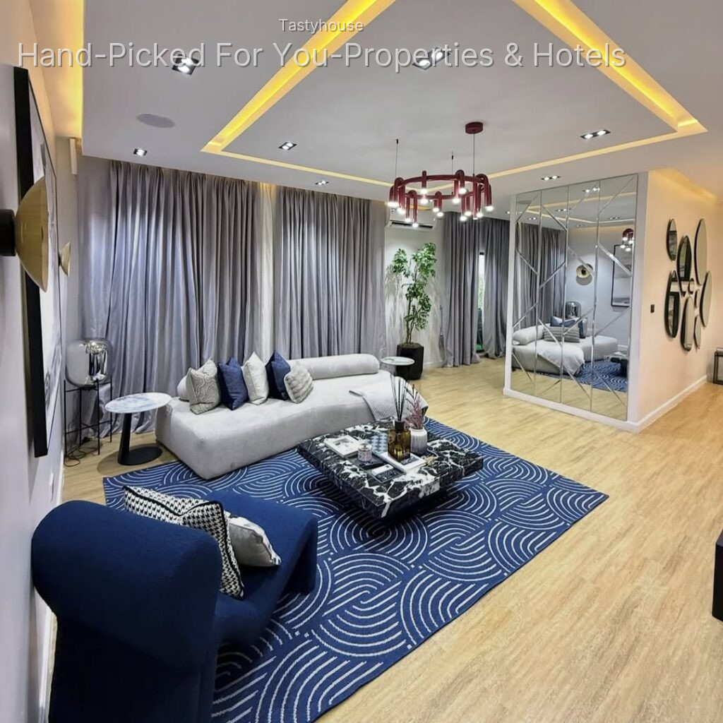 EXQUISITELYFURNISHED 2 BEDROOM APARTMENT