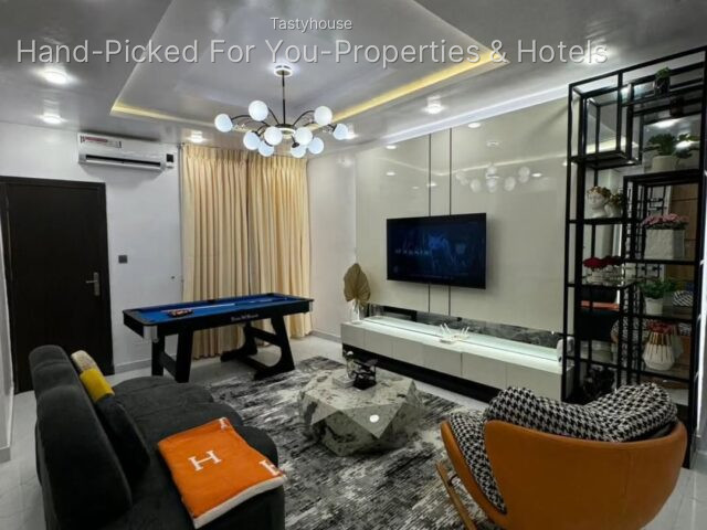 FANCY 1 BEDROOM APARTMENT