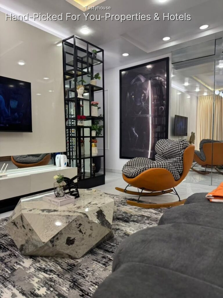 2 Bedroom Apartments