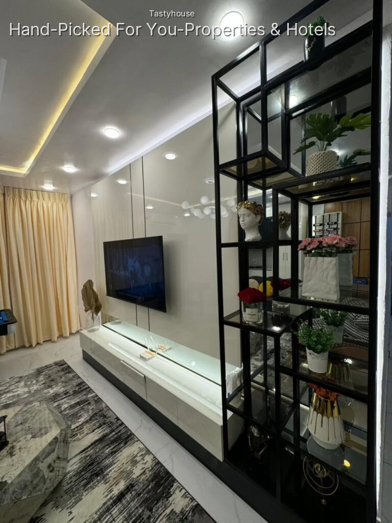 2 Bedroom Apartments