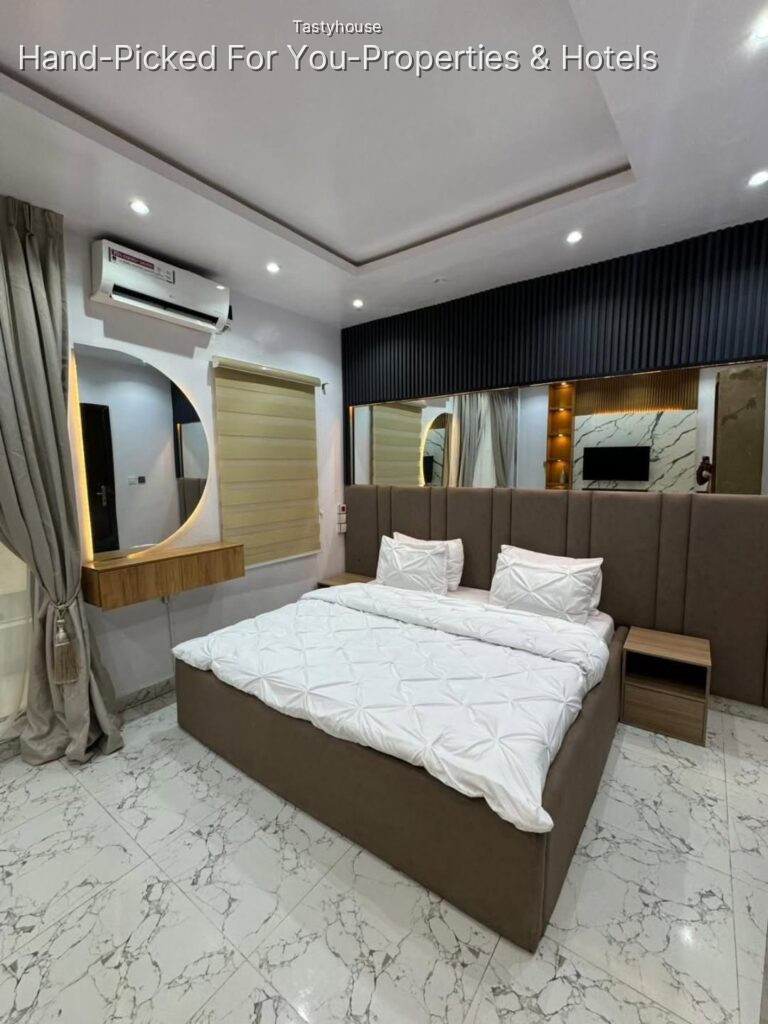 2 Bedroom Apartments