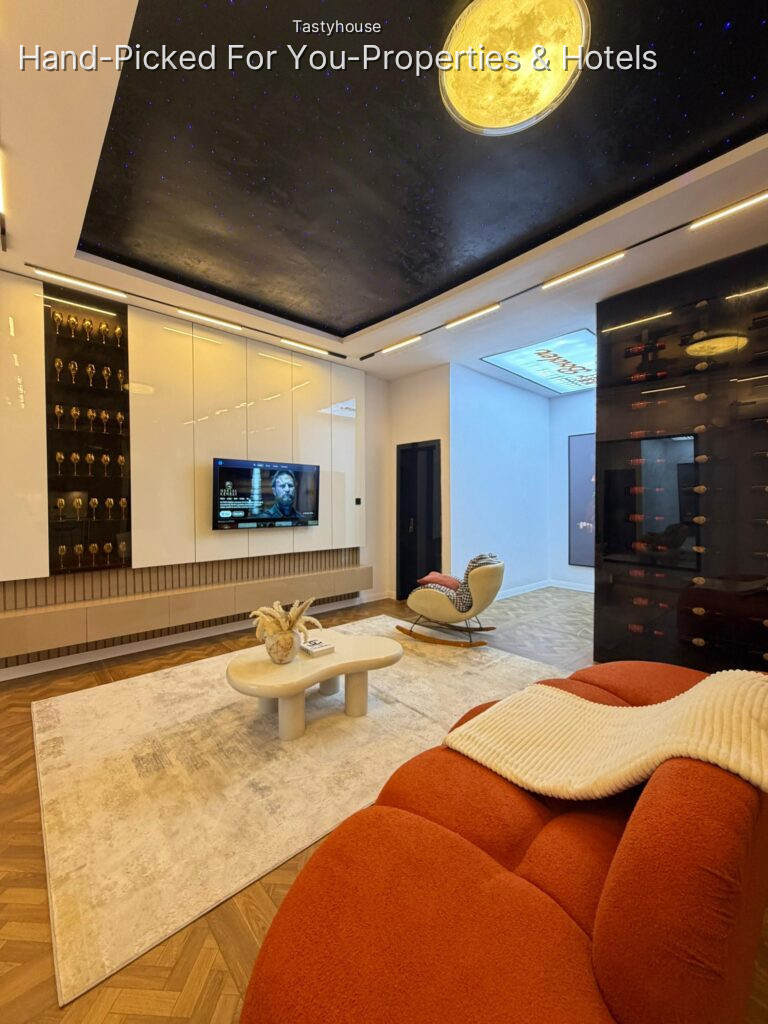 Deluxe 2 bedroom Apartments