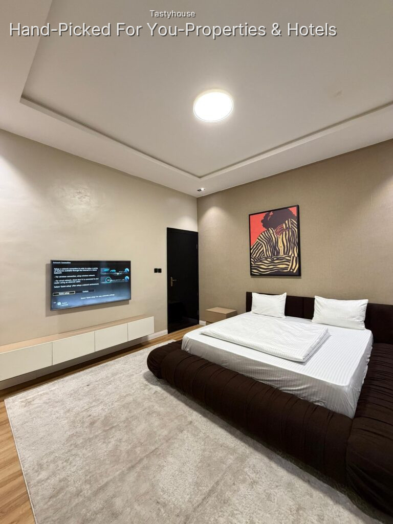 Deluxe 2 bedroom Apartments