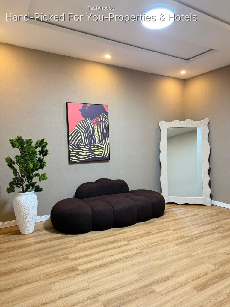 Deluxe 2 bedroom Apartments
